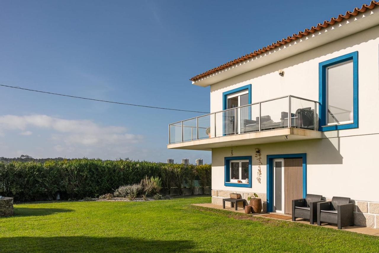 Beachfront Villa In Εσποσέντε Εξωτερικό φωτογραφία