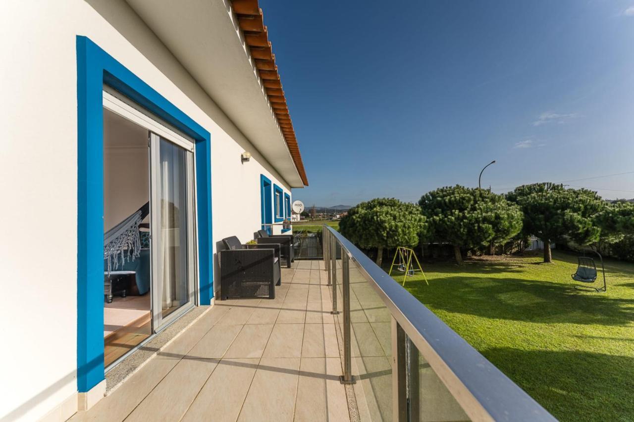 Beachfront Villa In Εσποσέντε Εξωτερικό φωτογραφία
