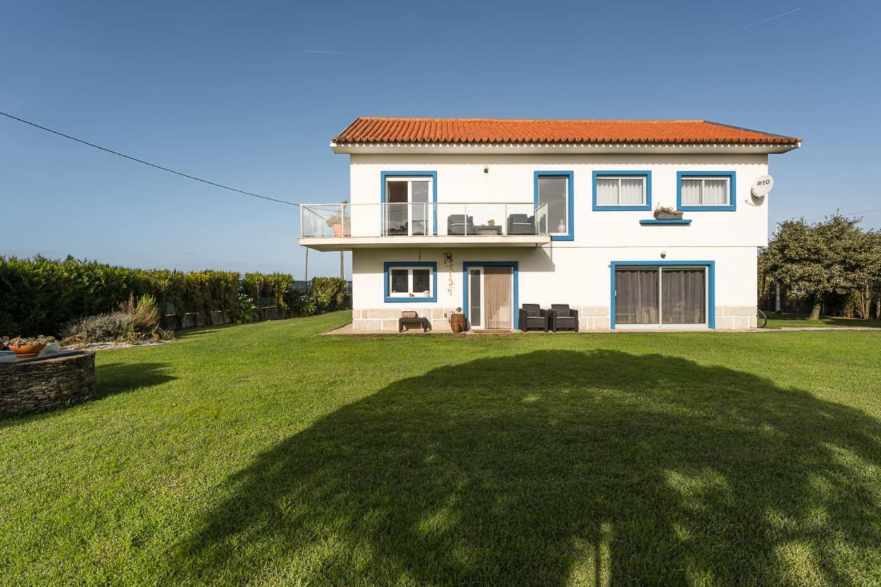 Beachfront Villa In Εσποσέντε Εξωτερικό φωτογραφία